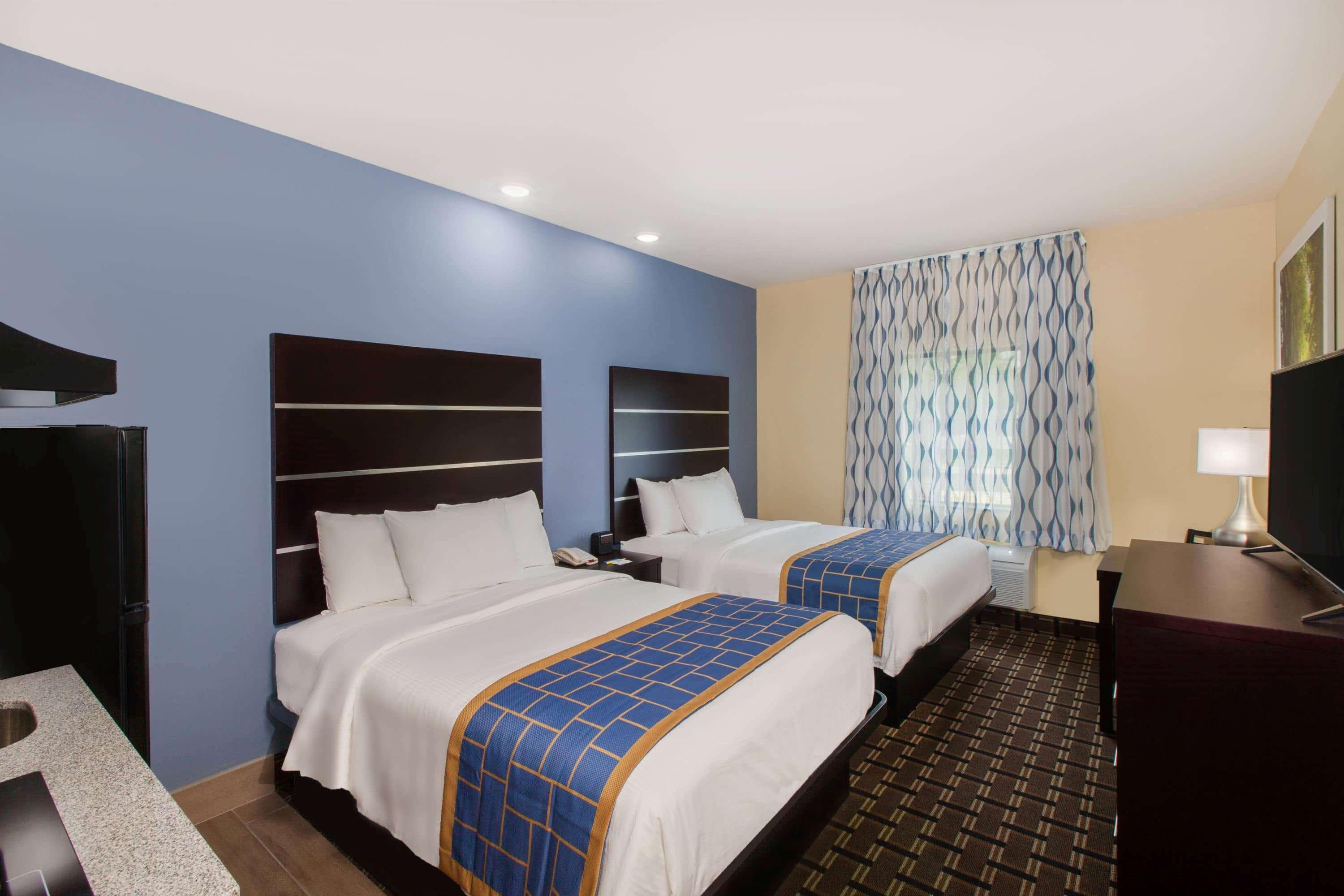 Days Inn By Wyndham Baton Rouge Airport Экстерьер фото