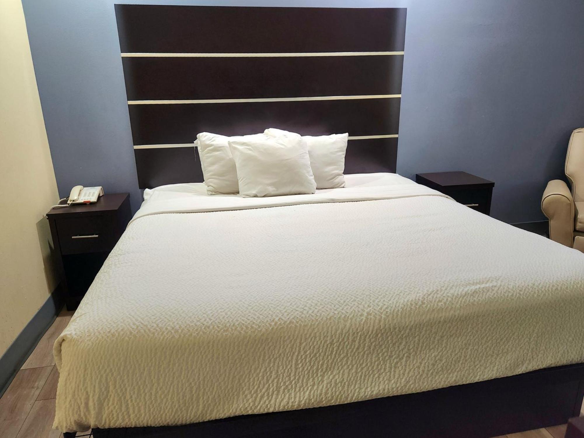 Days Inn By Wyndham Baton Rouge Airport Экстерьер фото