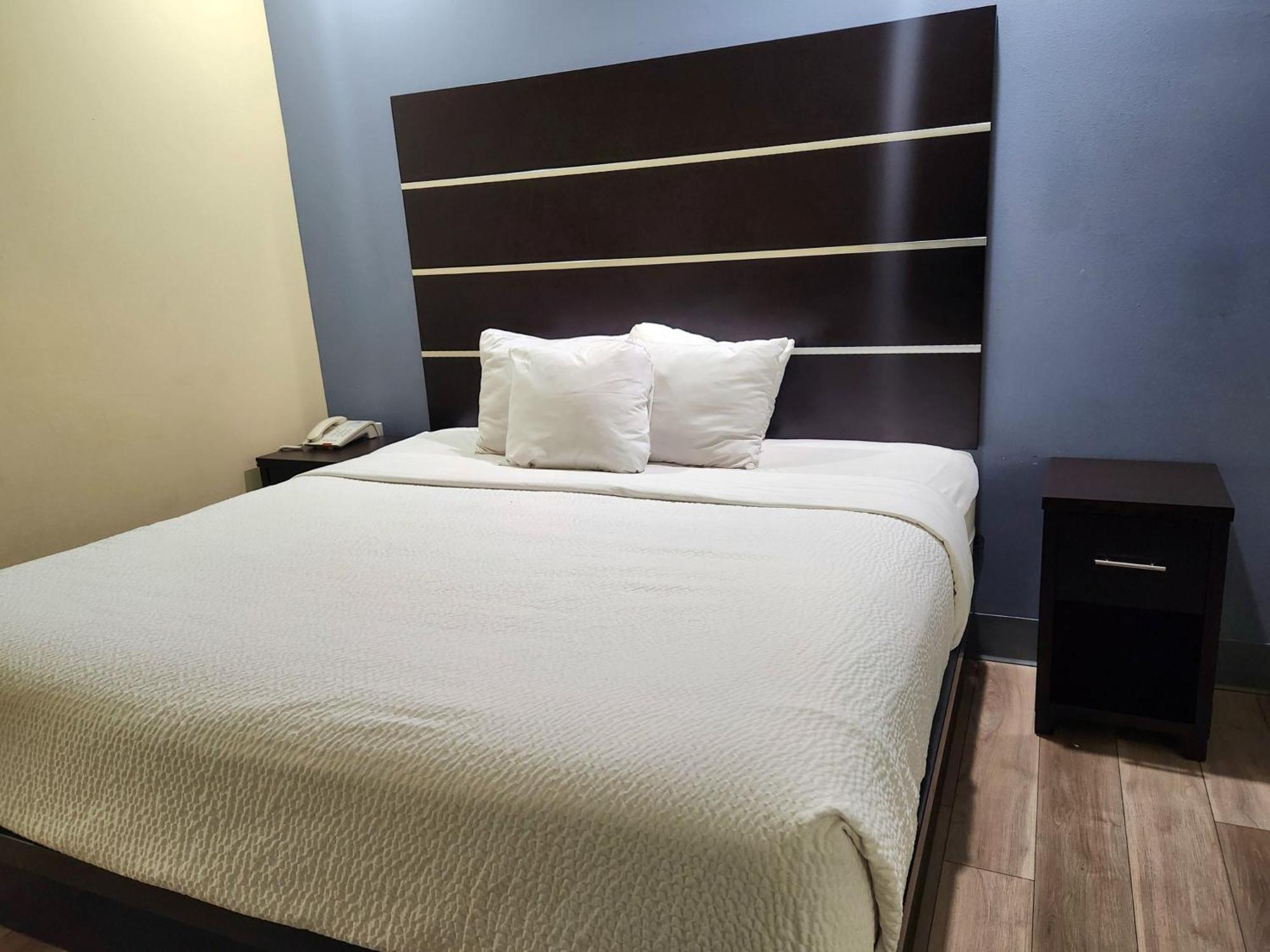 Days Inn By Wyndham Baton Rouge Airport Экстерьер фото